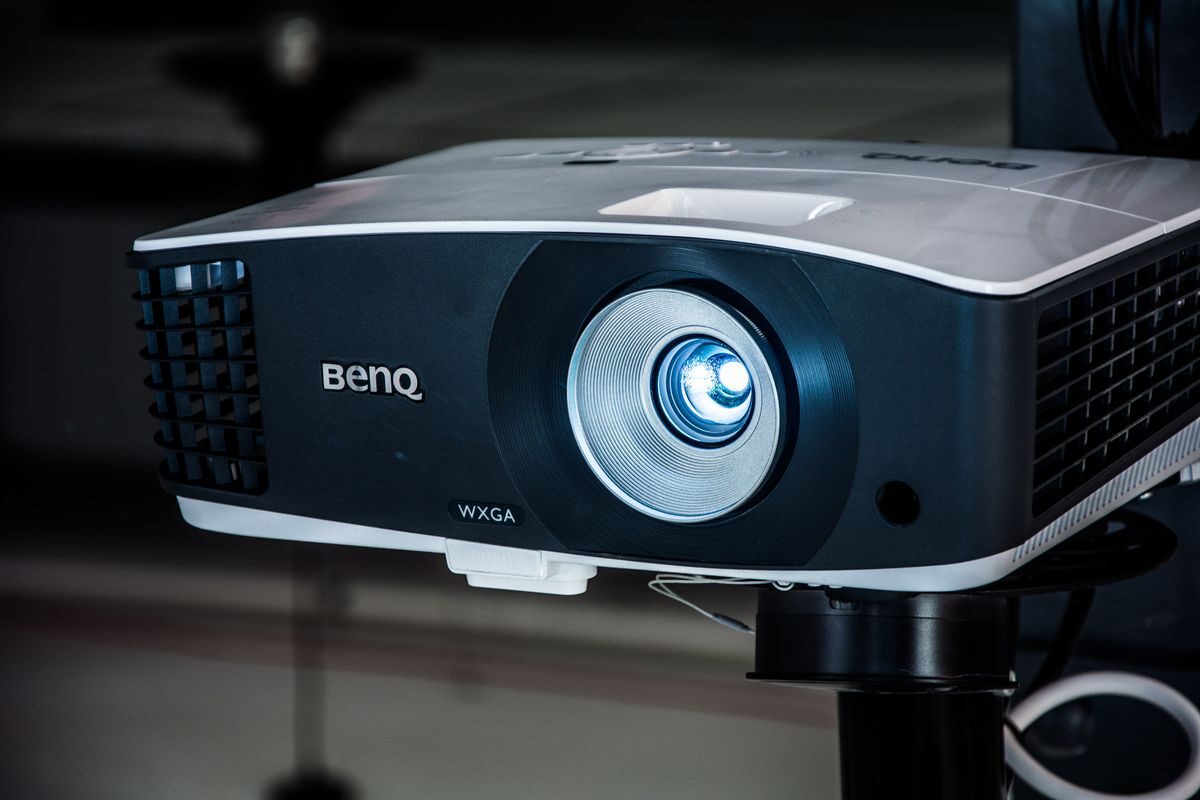 what is a smart projector, smart projector